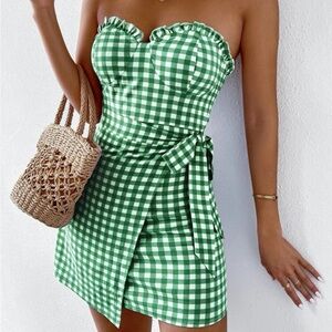 Buffalo Plaid
Frill Trim Wrap Knot Side Tu...
Green / XS(2)